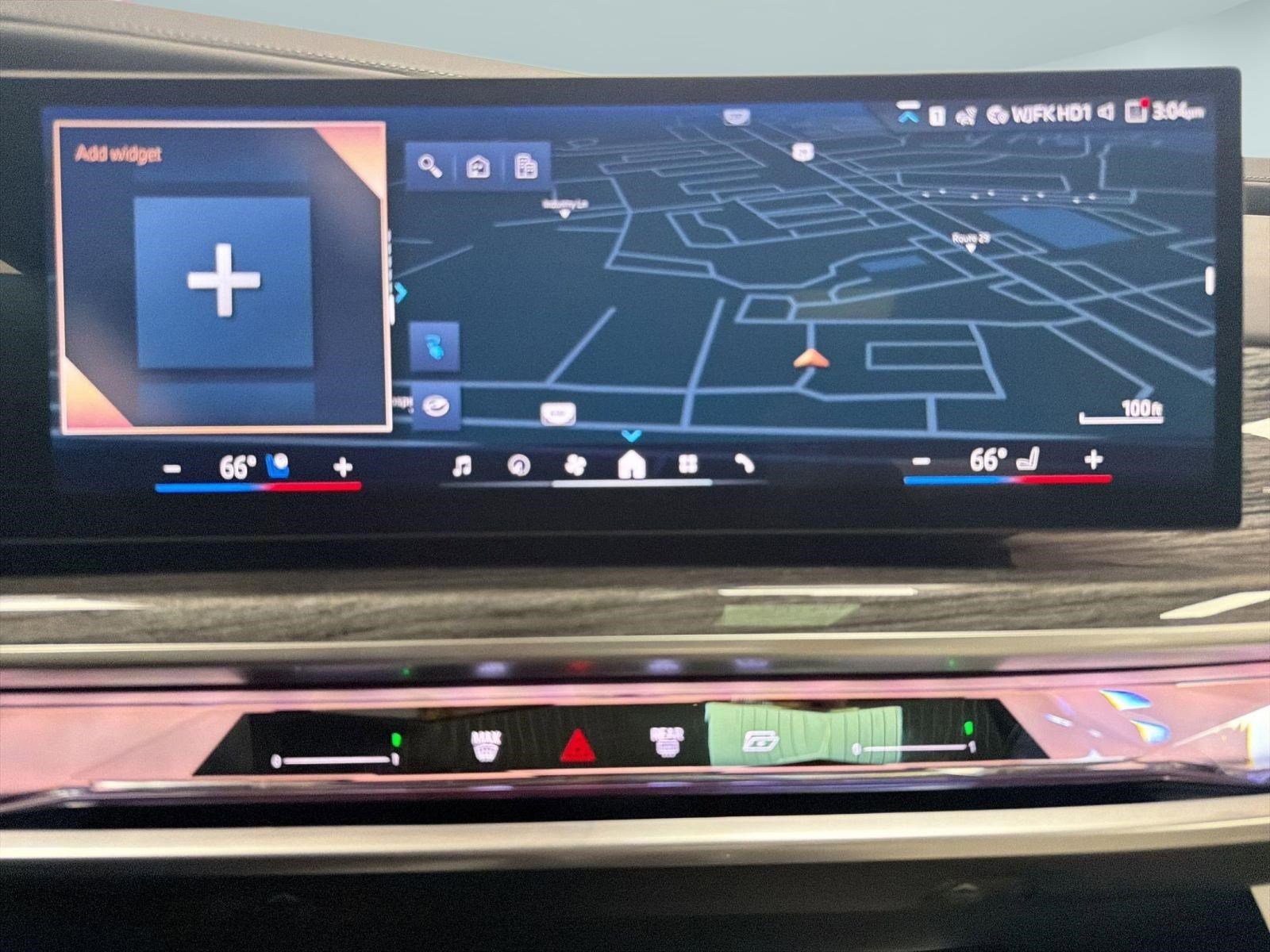 Used 2026 BMW i7 eDrive50 w/ Executive Package image 21