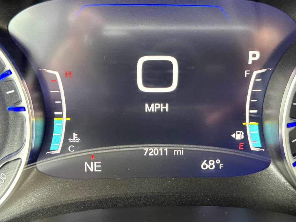 Used 2022 Chrysler Pacifica Touring-L FWD image 15