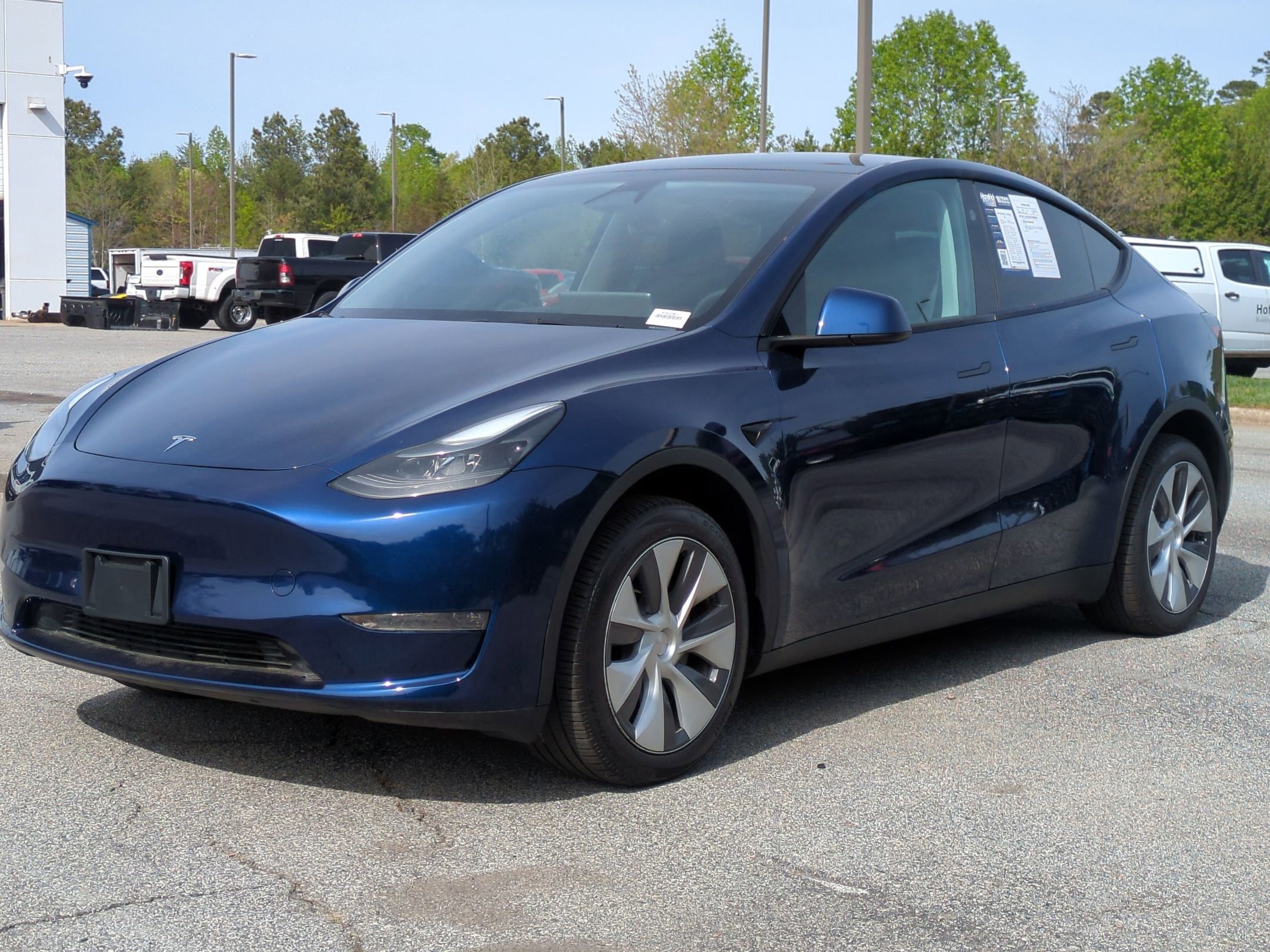 Used 2024 Tesla Model Y Long Range image 5