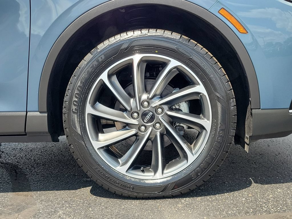 Certified 2024 Lincoln Corsair AWD w/ Equipment Group 101A image 9