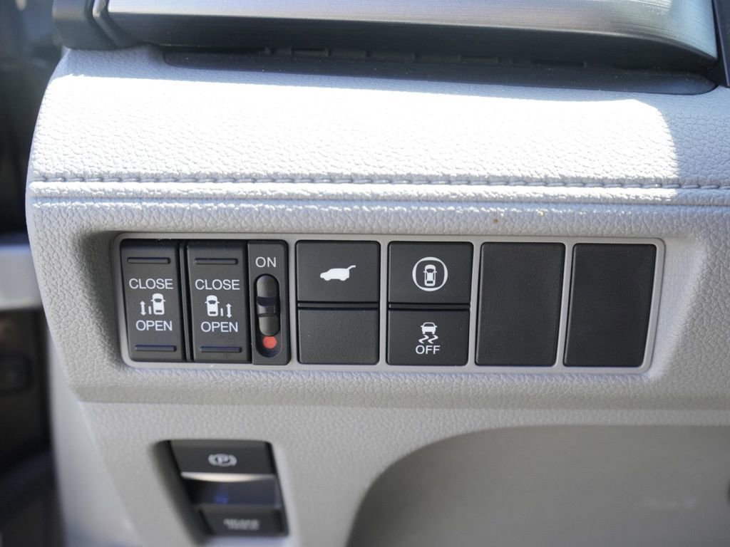 Used 2024 Honda Odyssey EX-L image 13