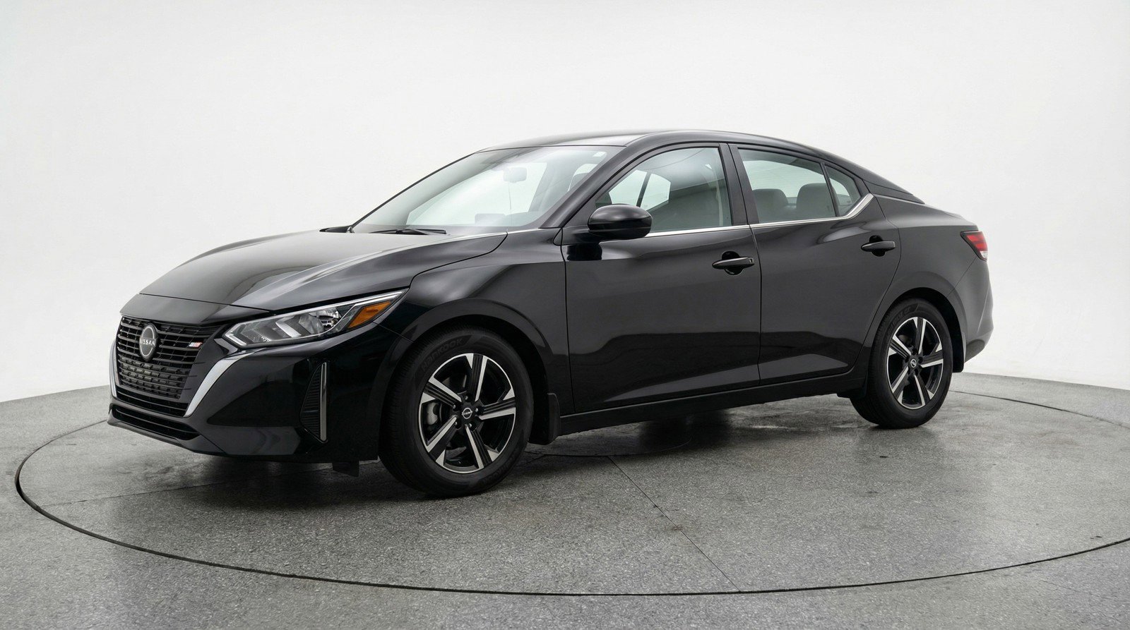 Used 2025 Nissan Sentra SV FWD image 3