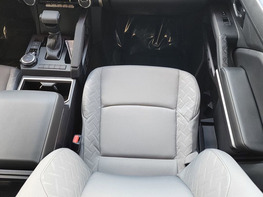 New 2026 Toyota Tacoma SR5 AWD/4WD image 9