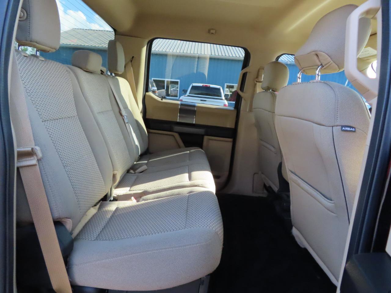 Used 2017 Ford F350 XLT w/ XLT Premium Package AWD/4WD image 47