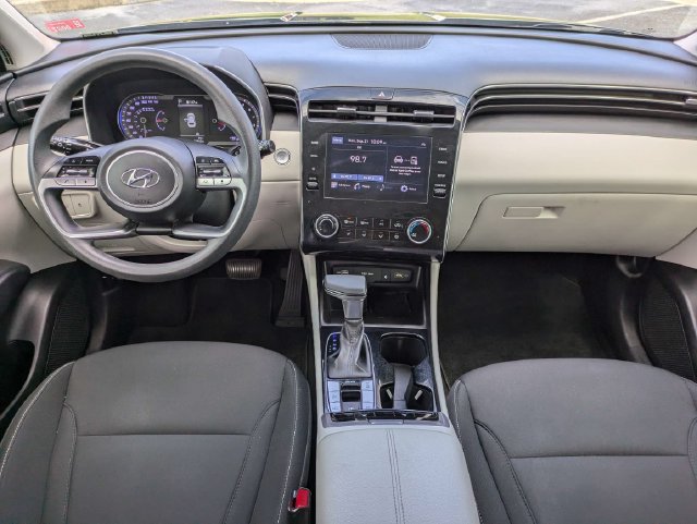 Used 2023 Hyundai Tucson SEL FWD image 16