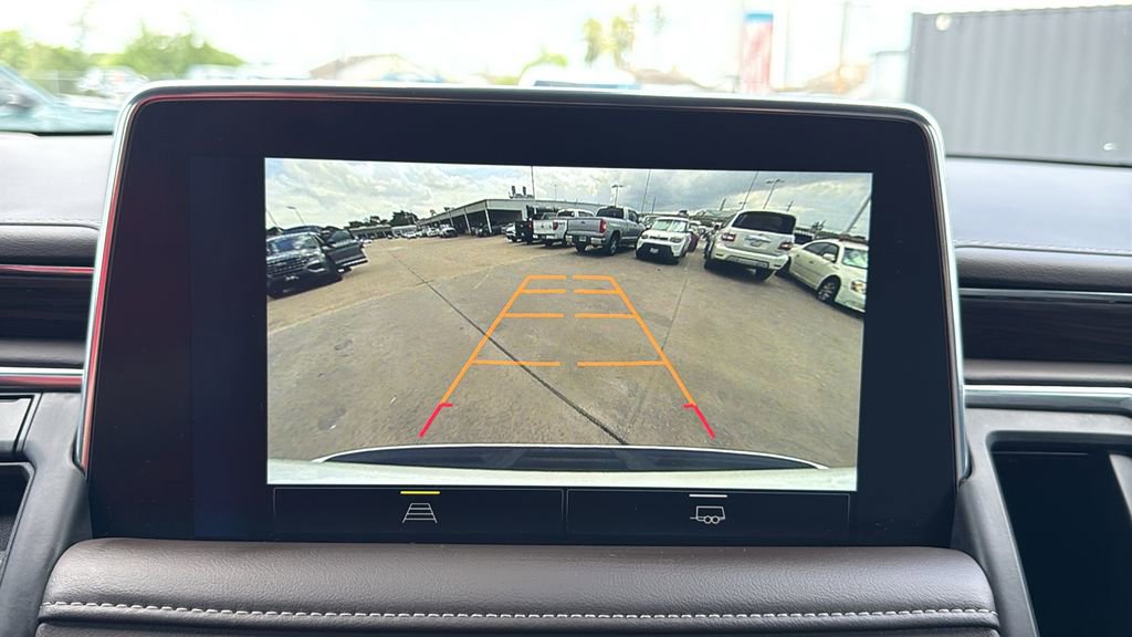 Used 2022 Chevrolet Suburban Z71 AWD/4WD image 27