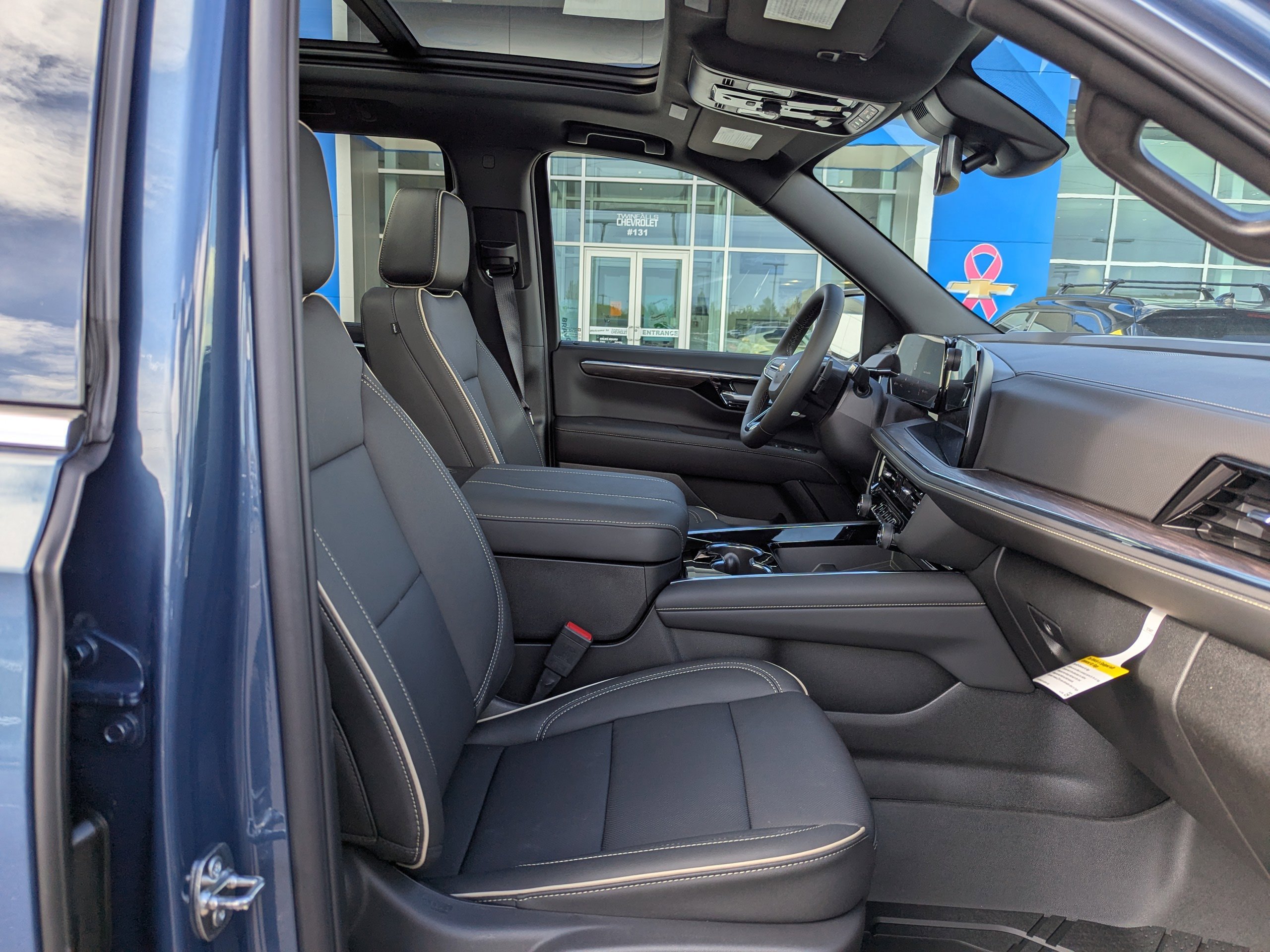 New 2026 Chevrolet Tahoe Premier w/ Sun And Tow Package AWD/4WD image 45
