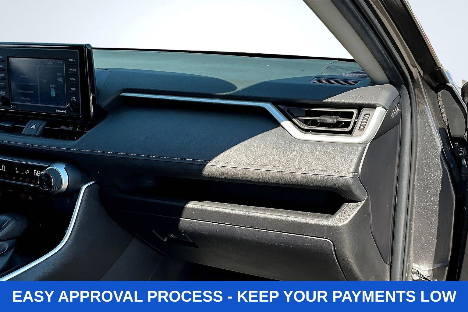 Used 2022 Toyota RAV4 LE AWD/4WD image 33