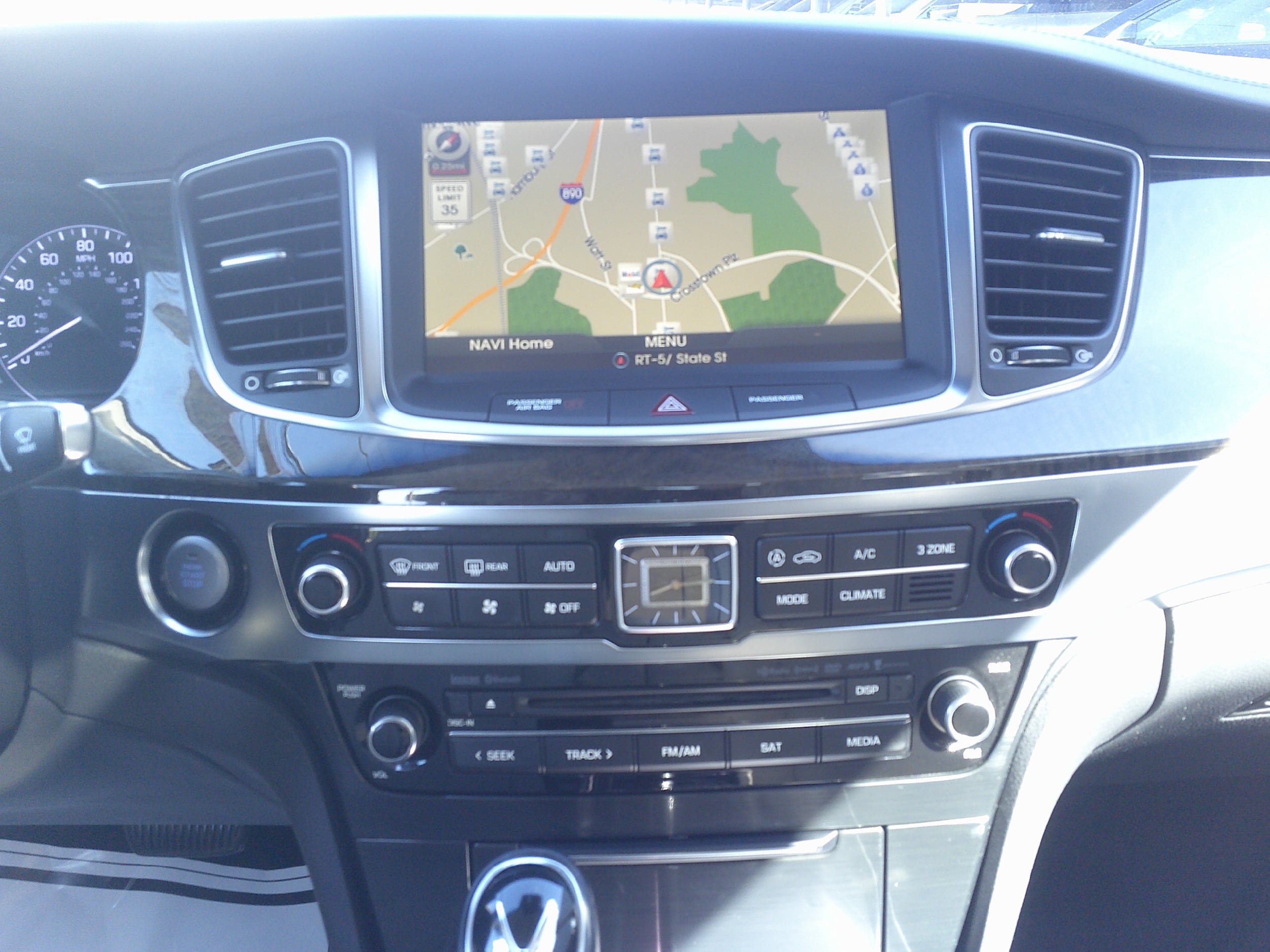 Used 2014 Hyundai Equus Signature RWD image 28