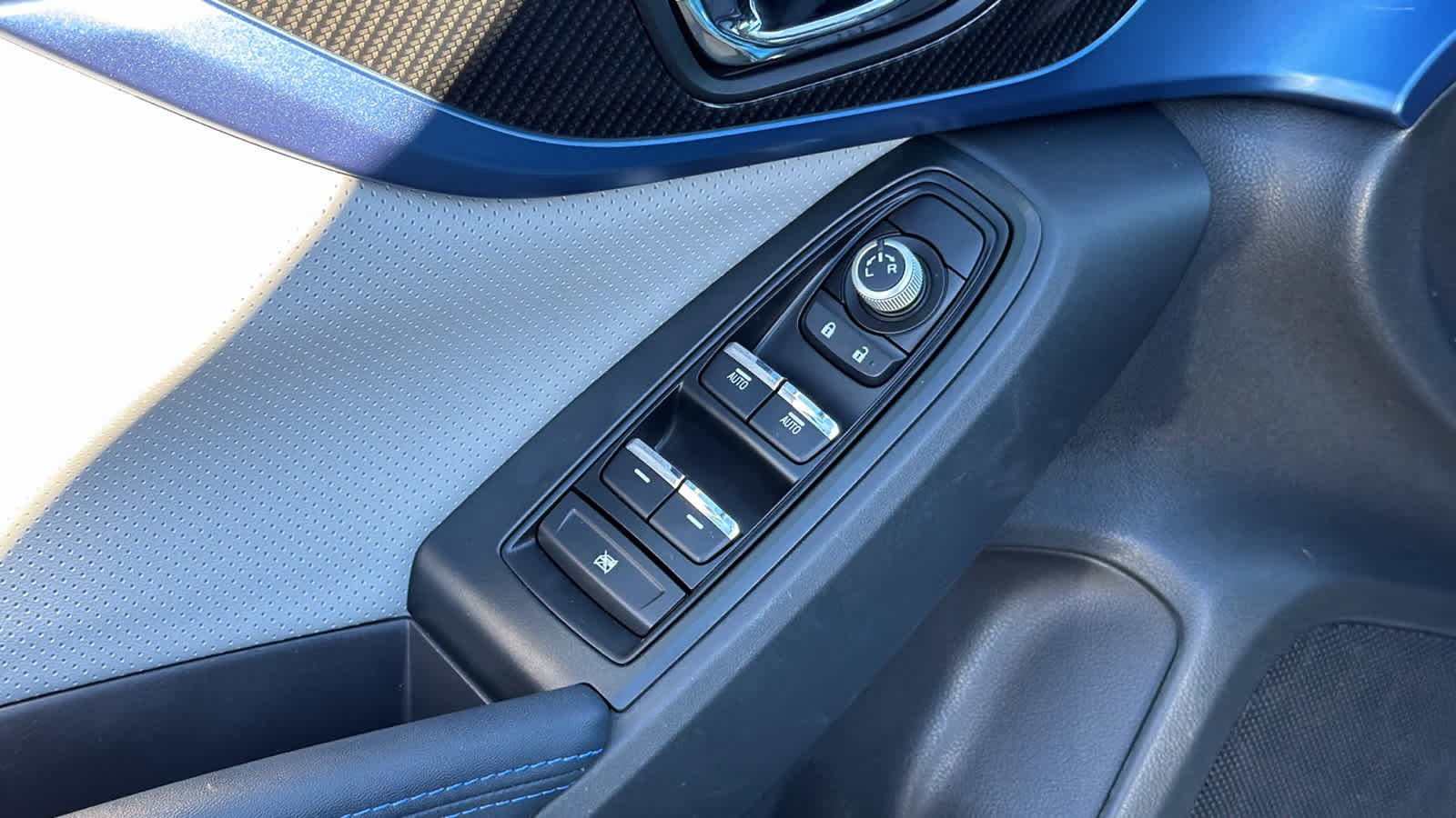 Used 2020 Subaru Crosstrek w/ Moonroof Package w/Navigation image 14