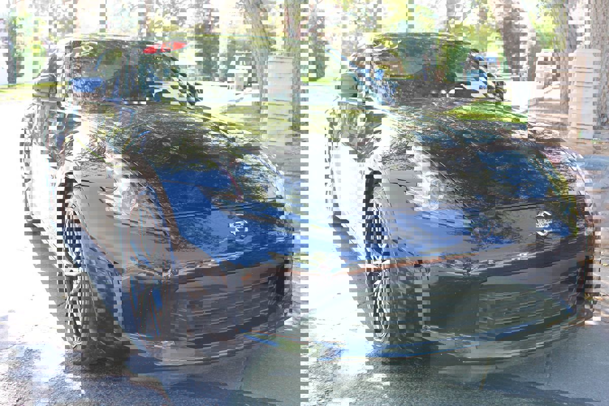 Used 2018 Nissan 370Z w/ Sport Package image 17