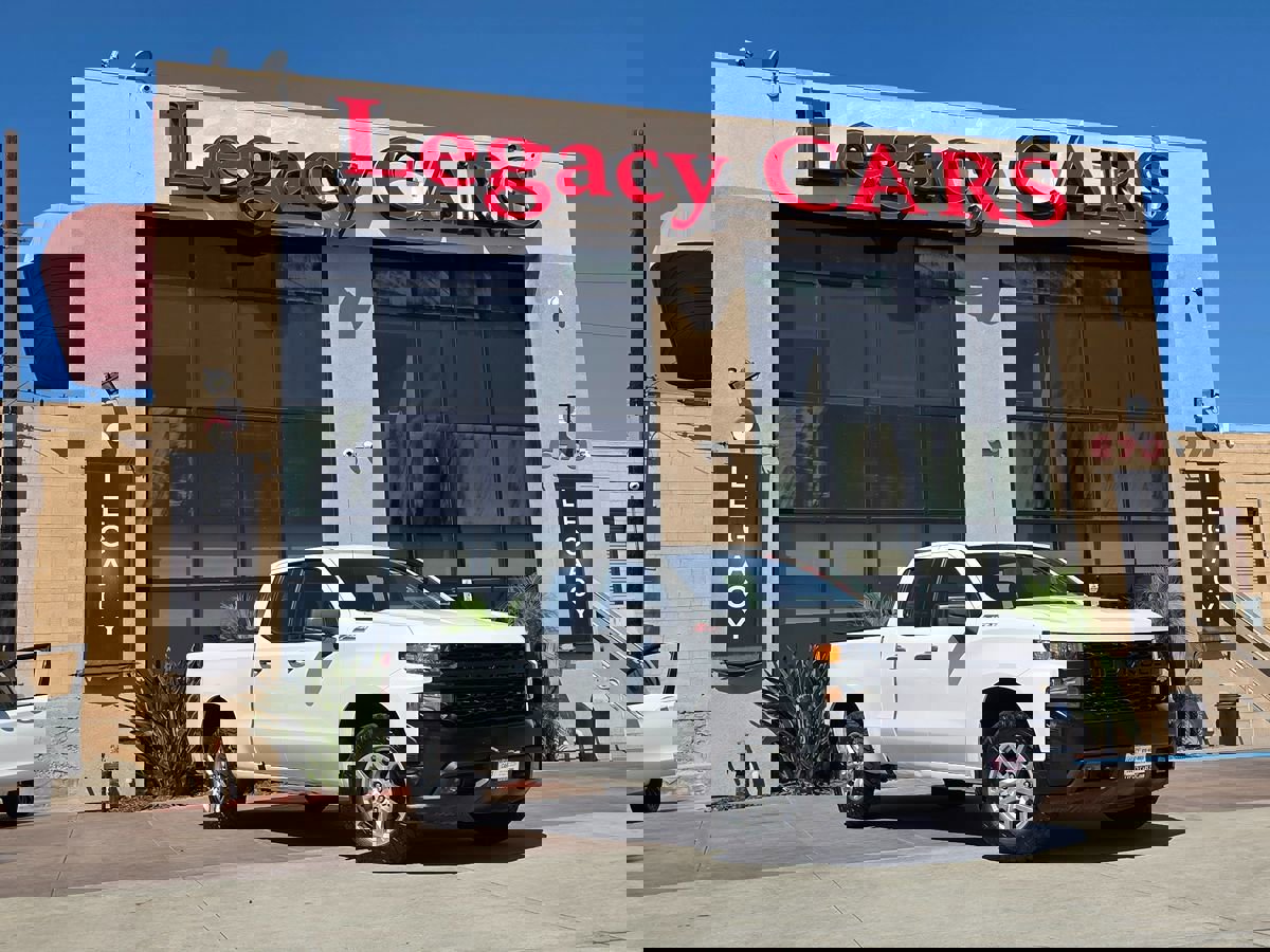 Used 2021 Chevrolet Silverado 1500 W/T w/ Z71 Off-Road Package image 2