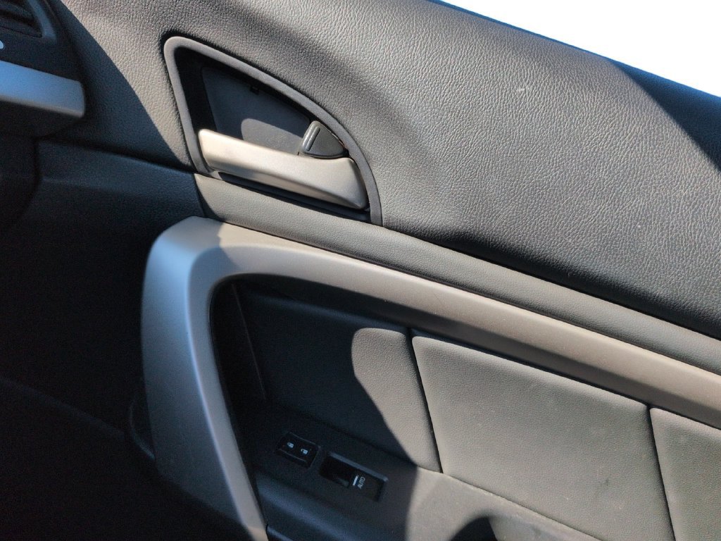 Used 2011 Honda Accord EX-L image 23