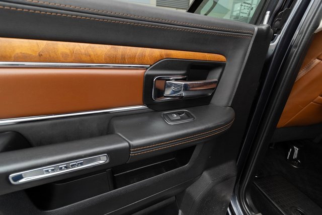 Used 2017 RAM 1500 Laramie Longhorn image 41