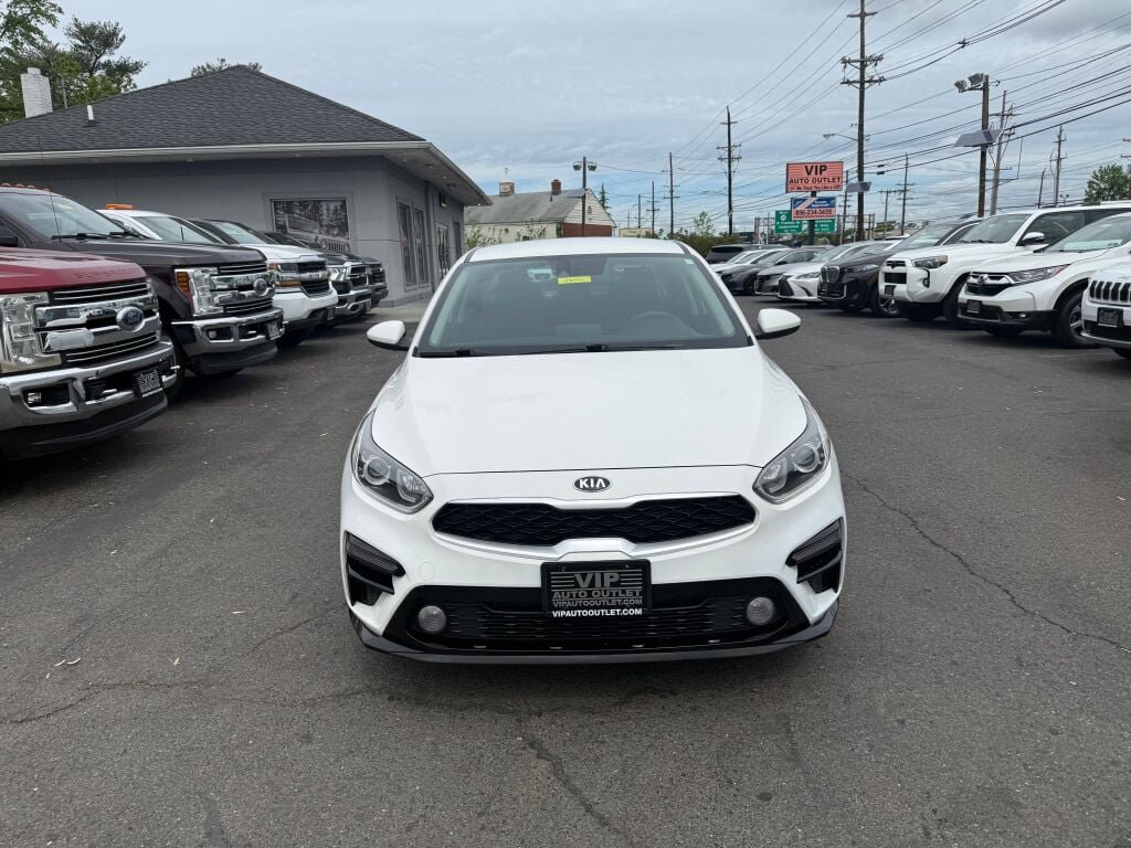 Used 2020 Kia Forte LXS FWD image 2