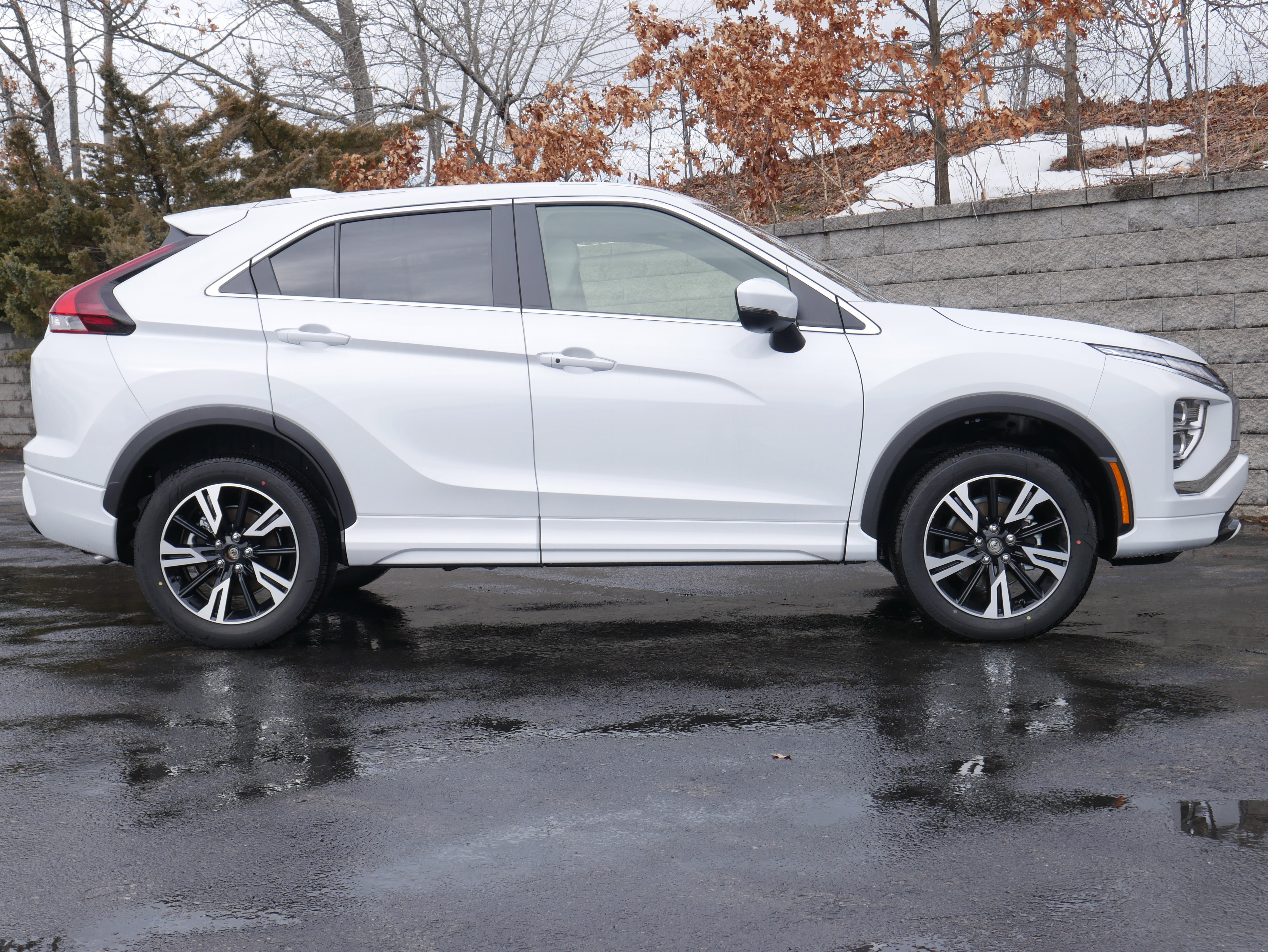 New 2026 Mitsubishi Eclipse Cross SEL image 8
