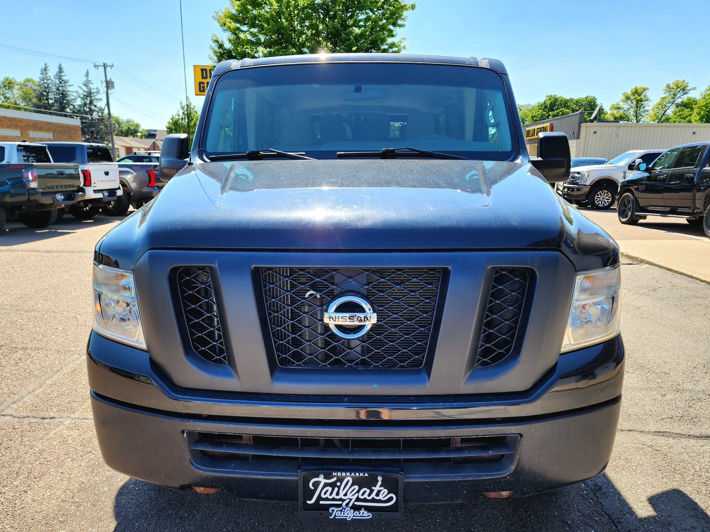 Used 2020 Nissan NV 3500 S RWD image 3