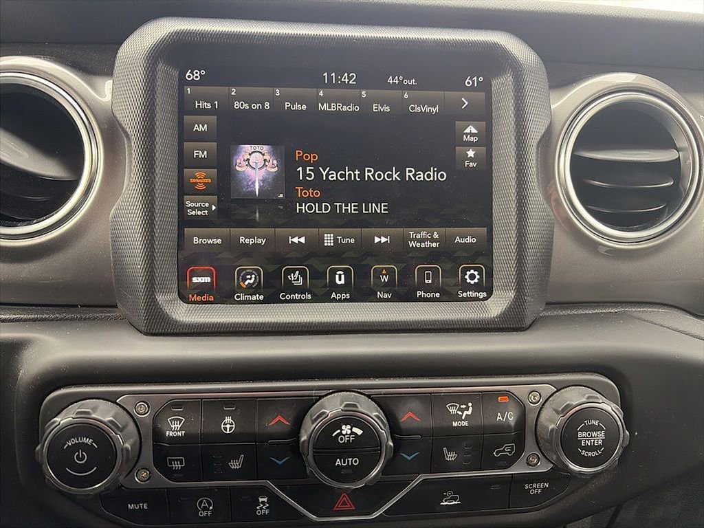 Used 2021 Jeep Wrangler Unlimited Sahara image 8