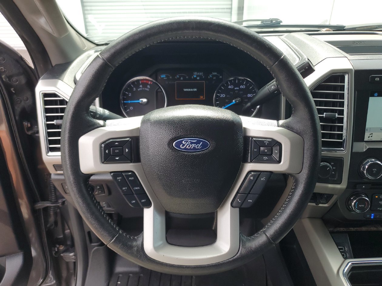 Used 2017 Ford F250 Lariat w/ Lariat Ultimate Package AWD/4WD image 21
