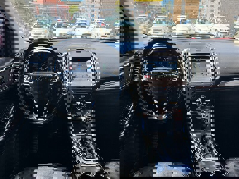 Used 2016 Ford Edge Titanium w/ Technology Package FWD image 17