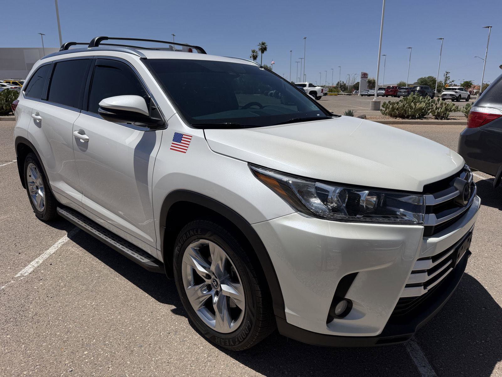 Used 2017 Toyota Highlander Limited AWD/4WD image 7