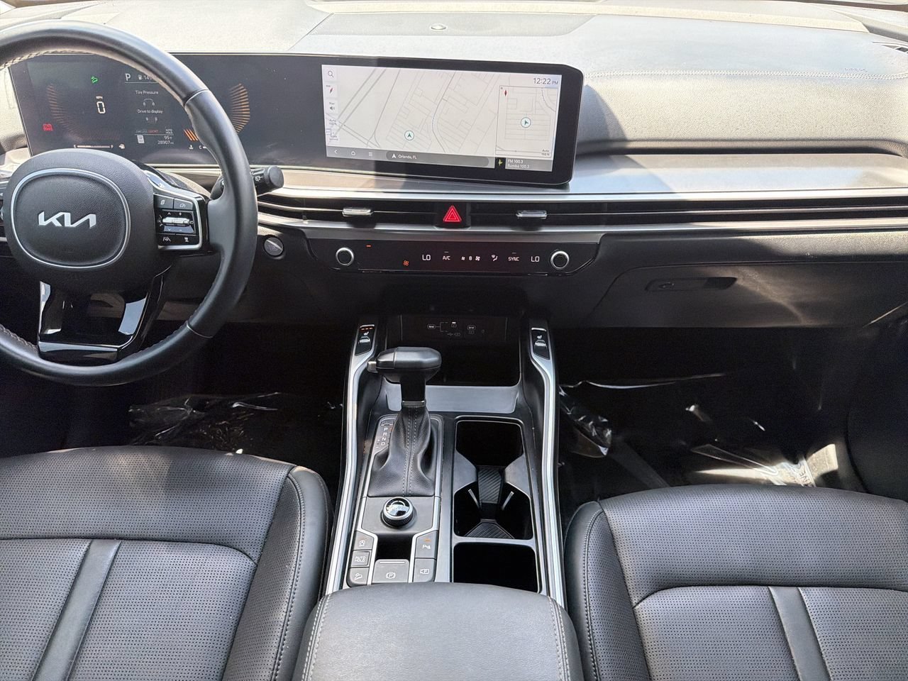 Used 2025 Kia Sorento S FWD image 14