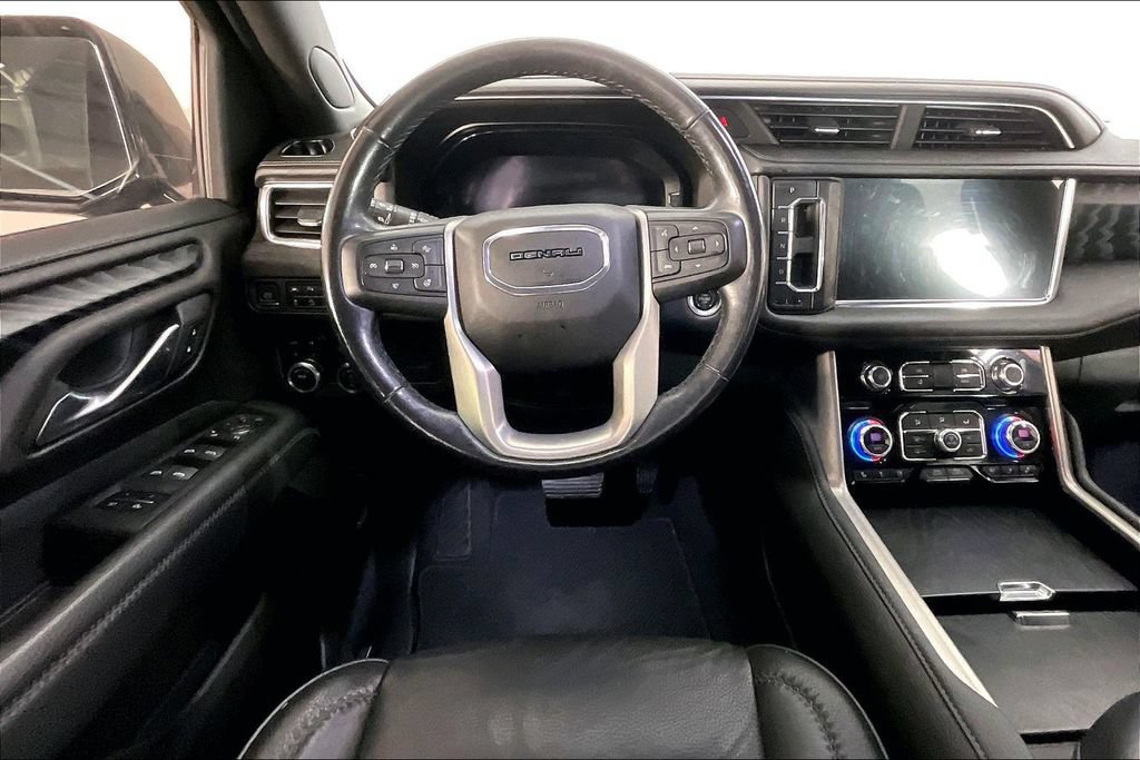 Used 2022 GMC Yukon XL Denali AWD/4WD image 6
