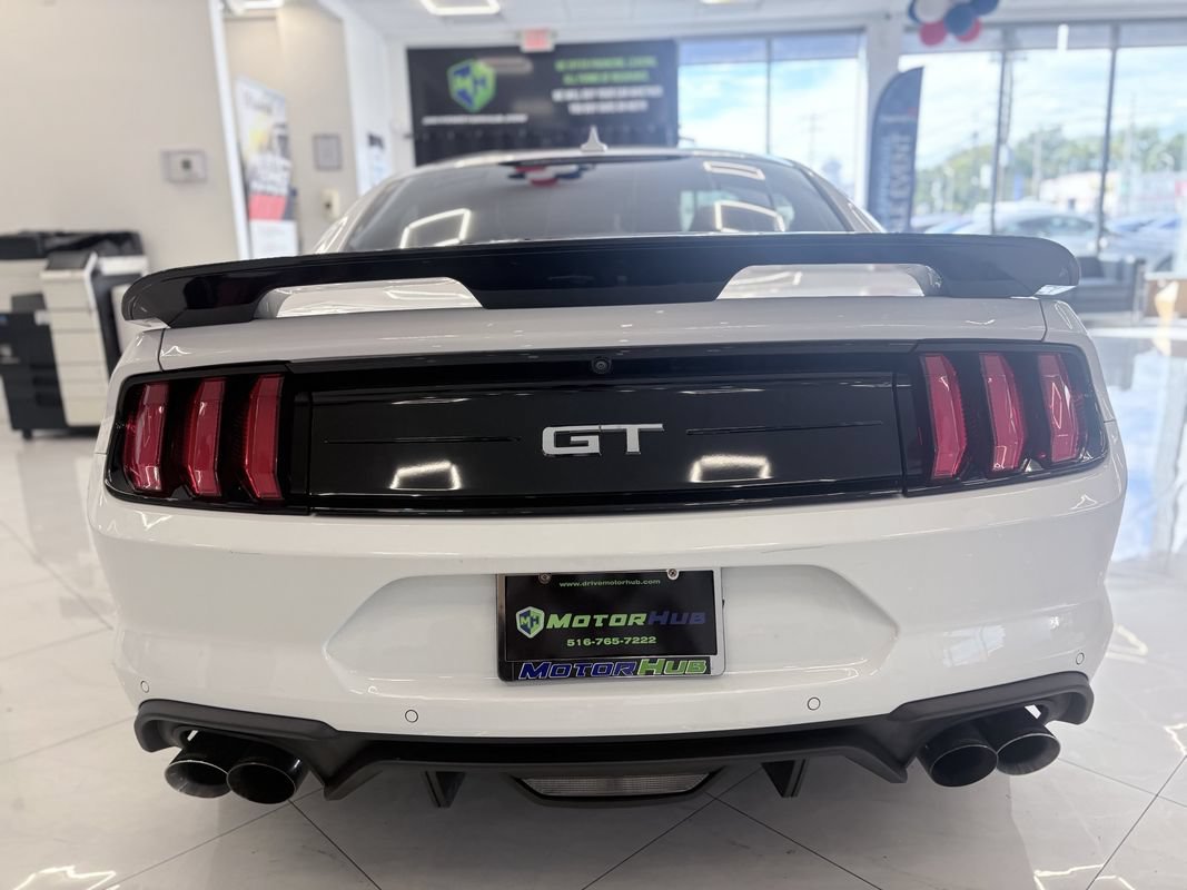 Used 2021 Ford Mustang GT Premium w/ GT Performance Package RWD image 10