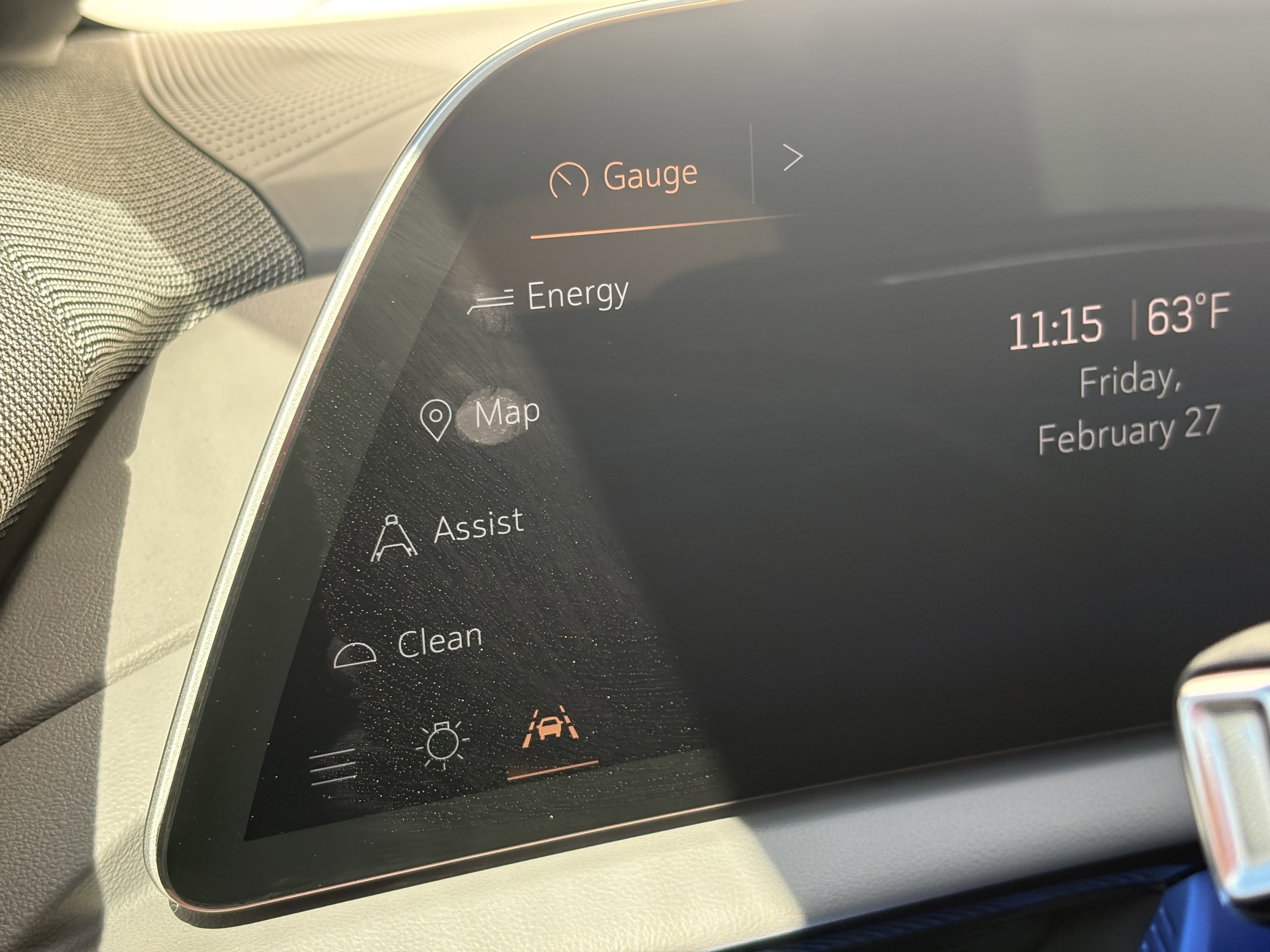 New 2025 Cadillac Optiq Luxury 1 image 20