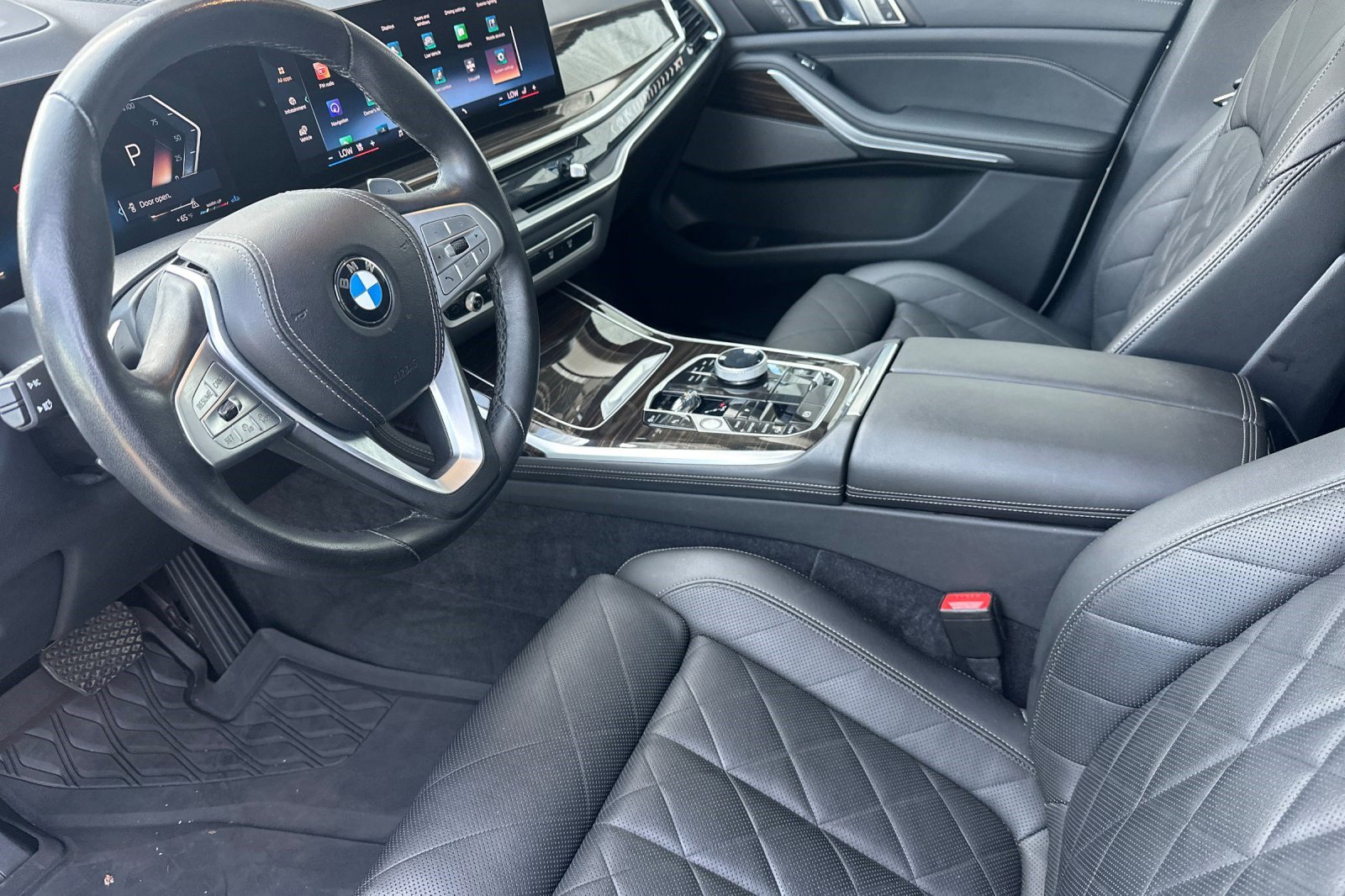 Certified 2024 BMW X7 xDrive40i w/ Premium Package image 11