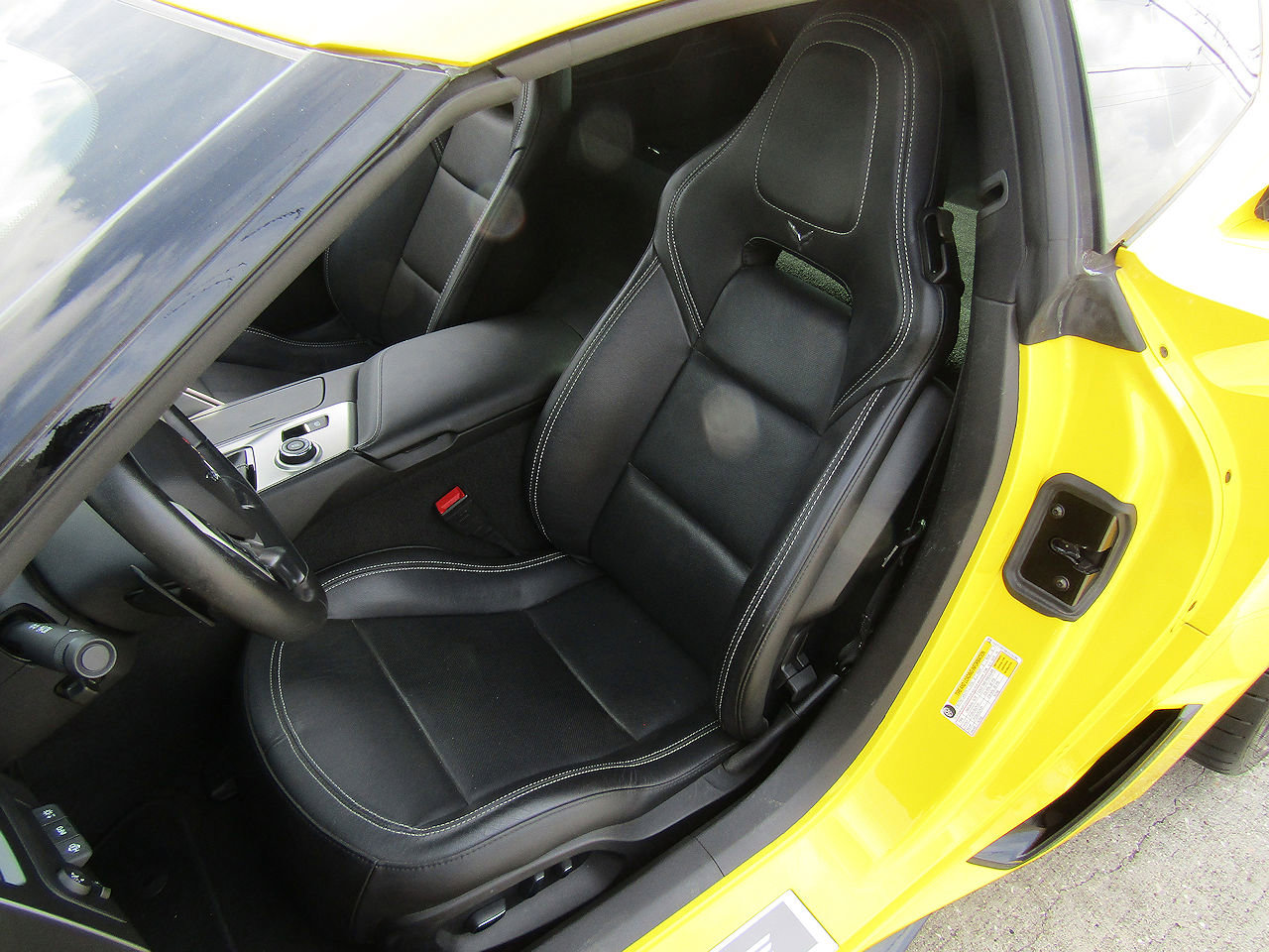 Used 2019 Chevrolet Corvette Grand Sport image 9