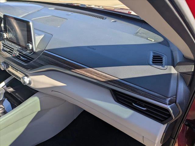 Used 2020 Nissan Altima 2.5 Platinum image 19