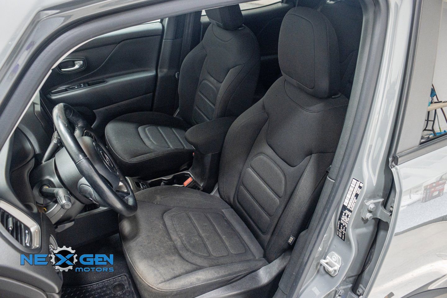 Used 2022 Jeep Renegade Latitude w/ Convenience Group image 23