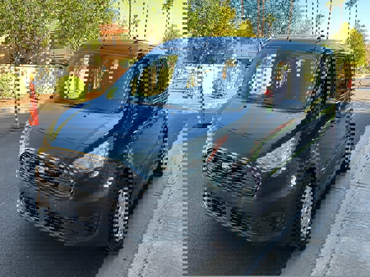 Used 2019 Ford Transit Connect XL image 4