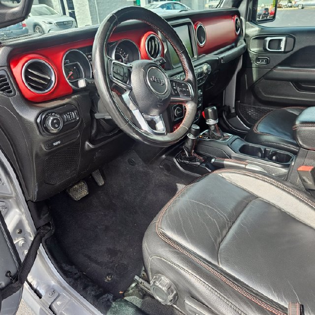 Used 2020 Jeep Gladiator Rubicon AWD/4WD image 12