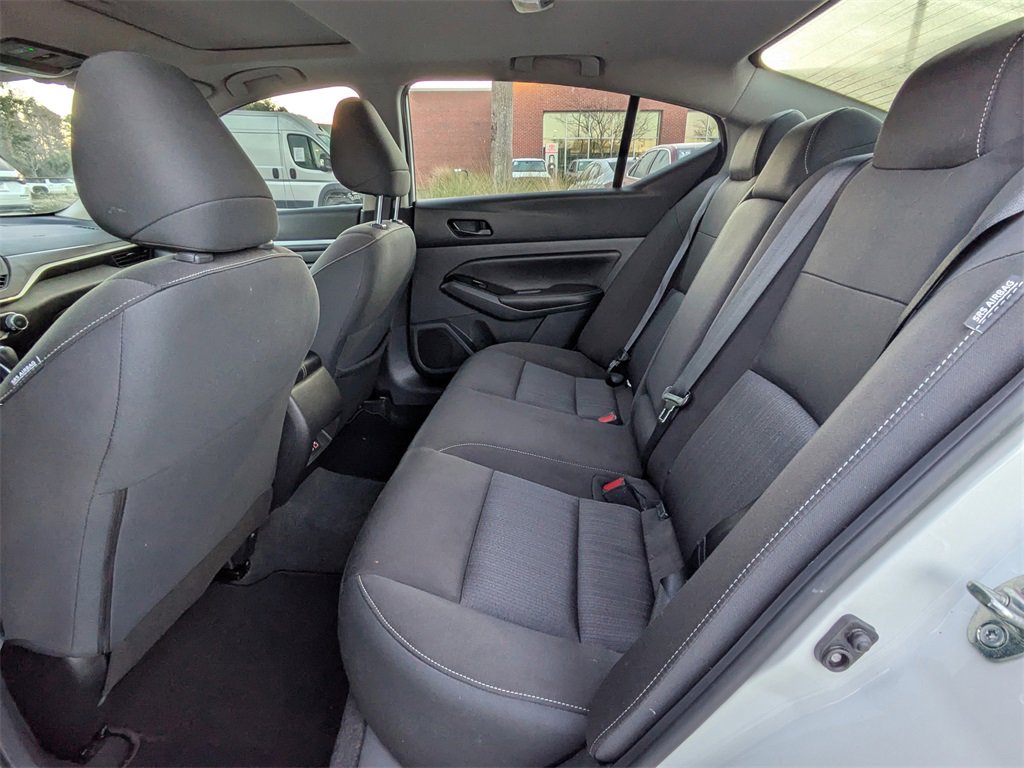 Used 2023 Nissan Altima 2.5 SV w/ SV Premium Package image 13