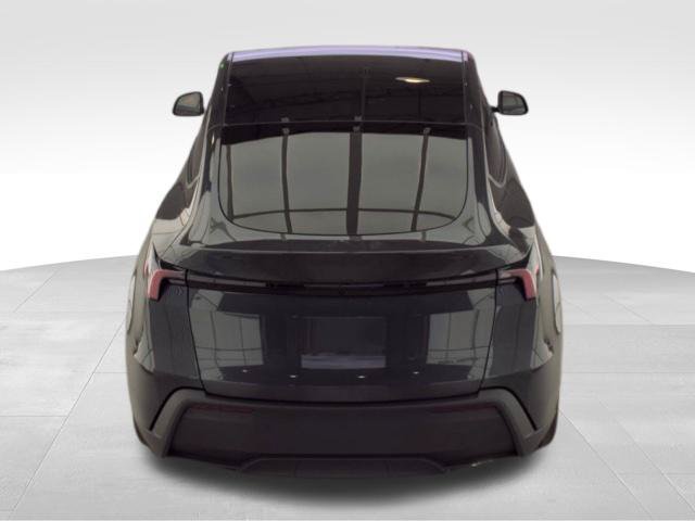Used 2026 Tesla Model Y AWD image 8