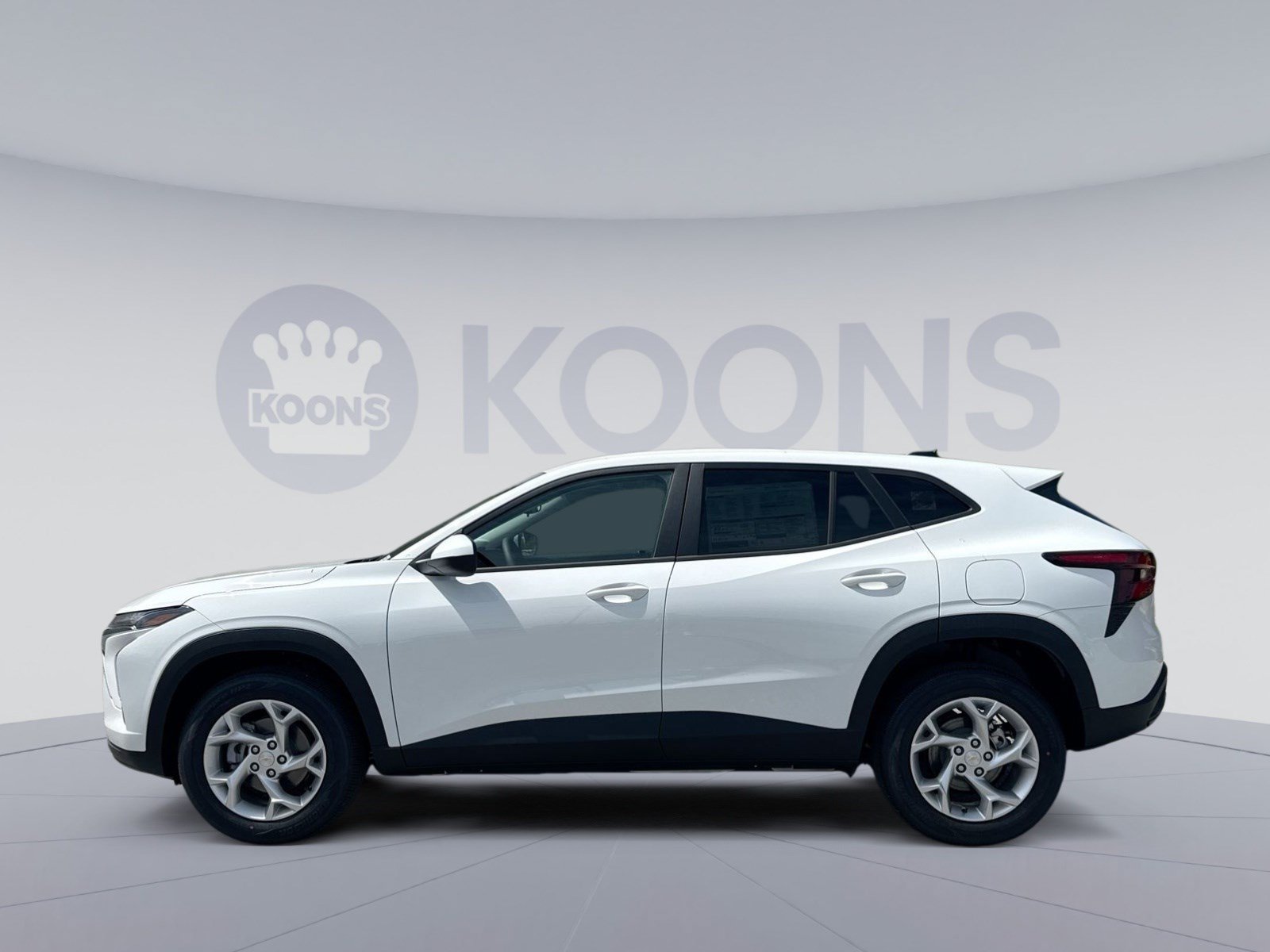 New 2026 Chevrolet Trax LS w/ LS Convenience Package FWD image 2