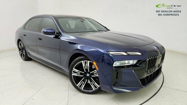 Used 2023 BMW 760i xDrive AWD/4WD image 1