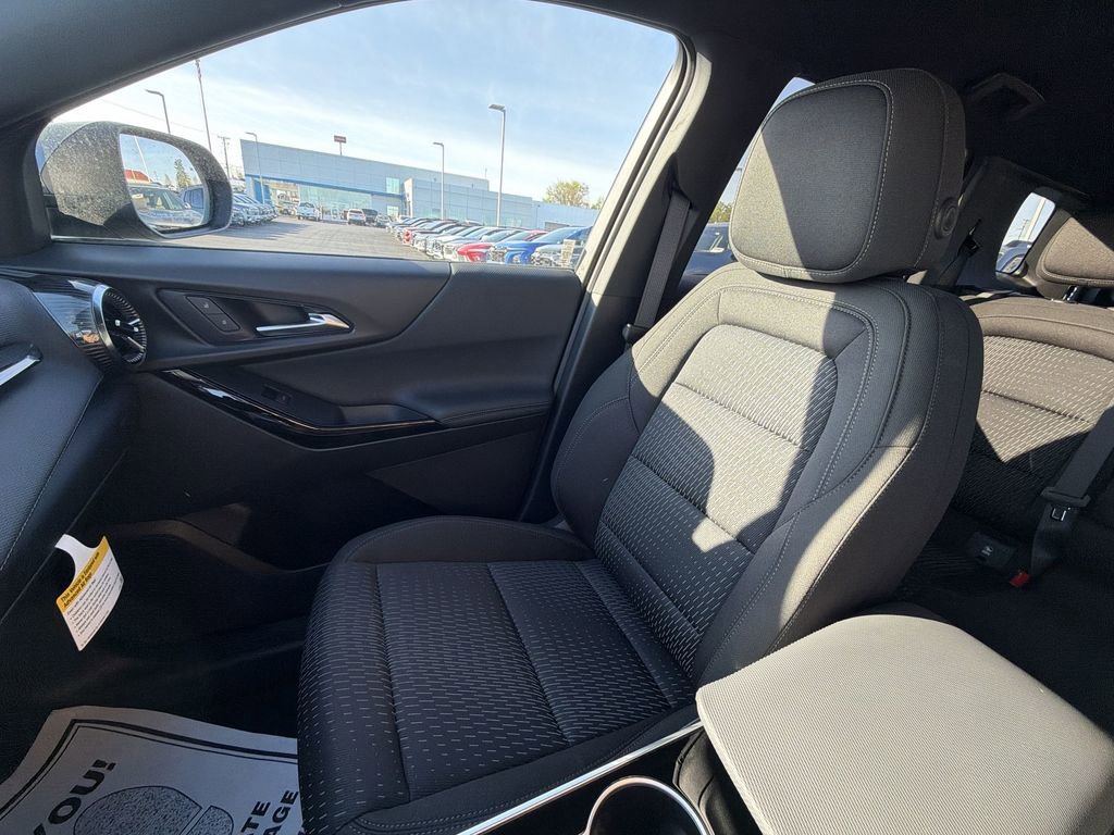 New 2026 Chevrolet Equinox LT w/ Midnight Edition image 30