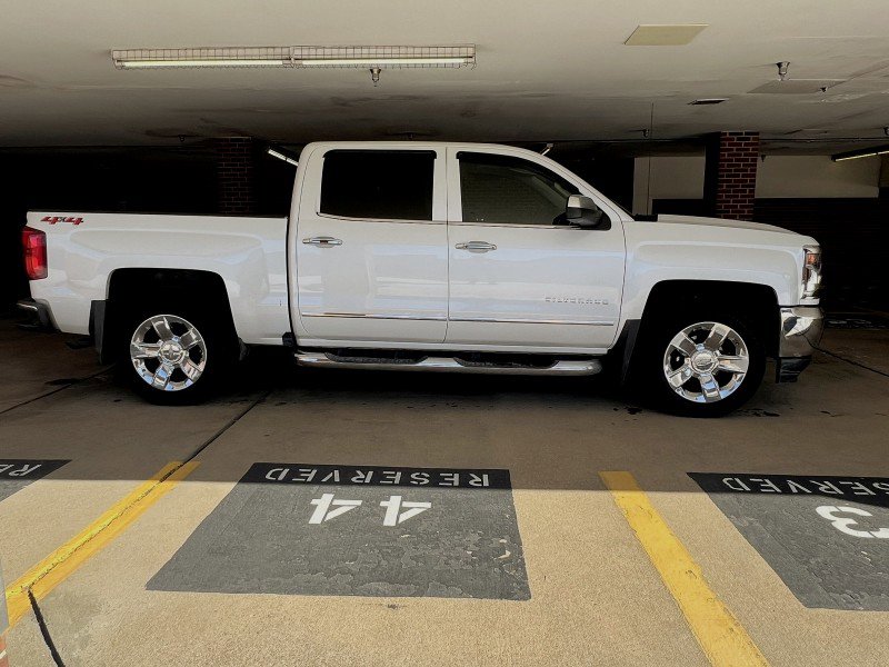 Used 2018 Chevrolet Silverado 1500 LTZ w/ Sport Package image 6