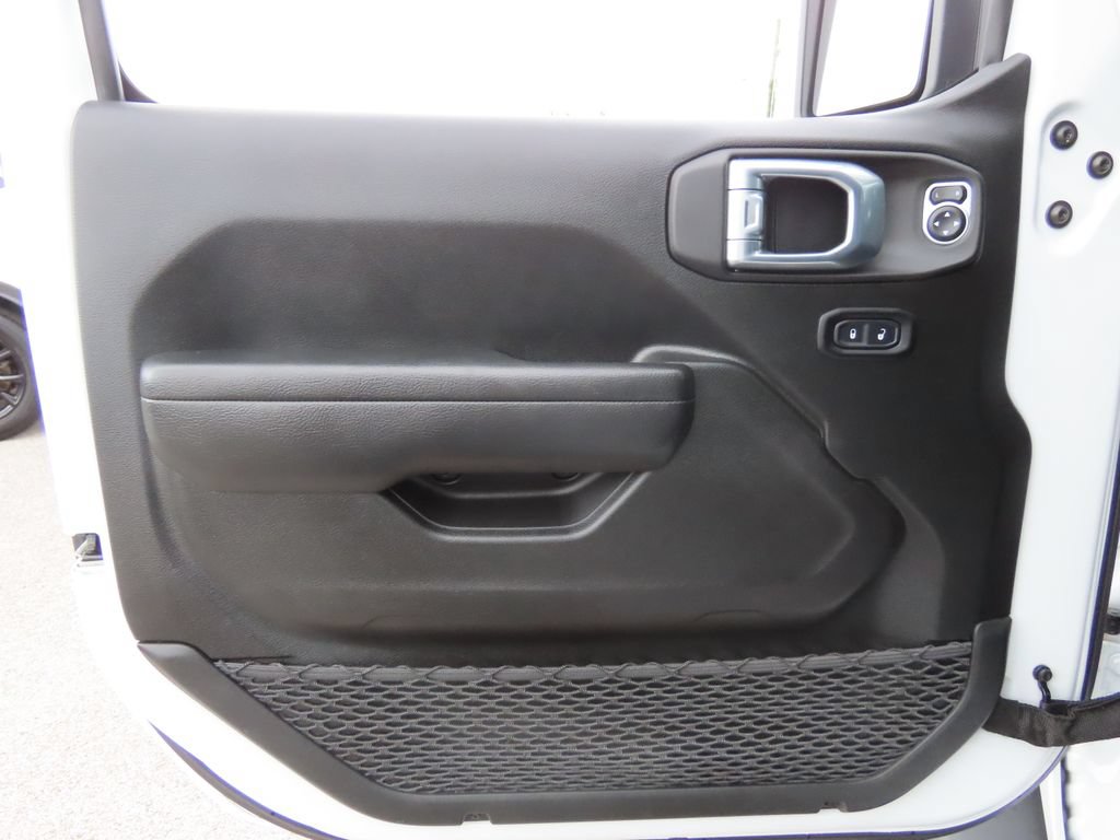 Used 2021 Jeep Wrangler Unlimited Sport AWD/4WD image 18