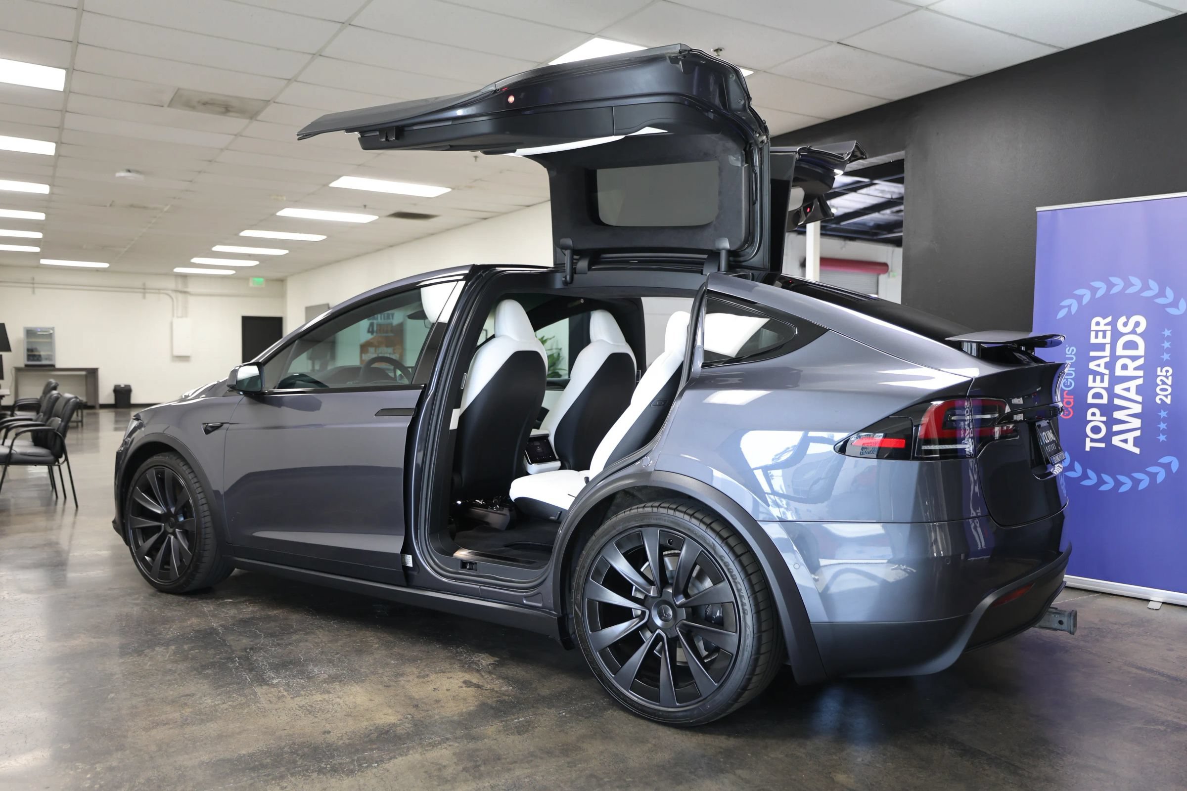 Used 2022 Tesla Model X Plaid AWD/4WD image 19