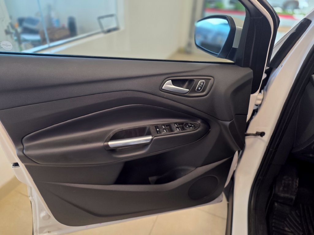 Used 2019 Ford Escape SEL FWD image 13