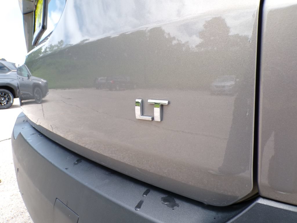 Used 2018 Chevrolet Traverse LT w/ LPO, Floor Liner Package AWD/4WD image 14