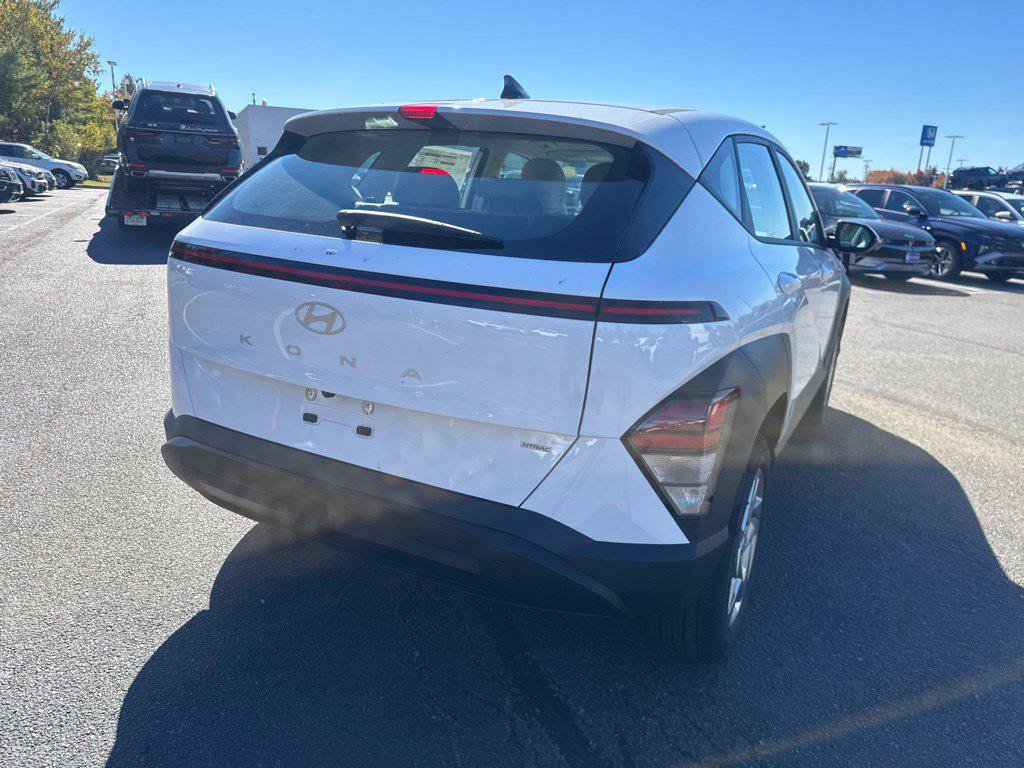 New 2027 Hyundai Kona SE AWD/4WD image 5