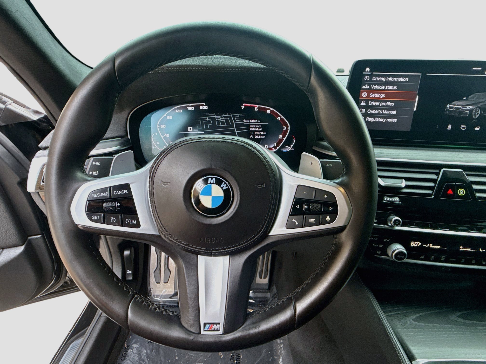 Used 2022 BMW M550i xDrive w/ Premium Package AWD/4WD image 10