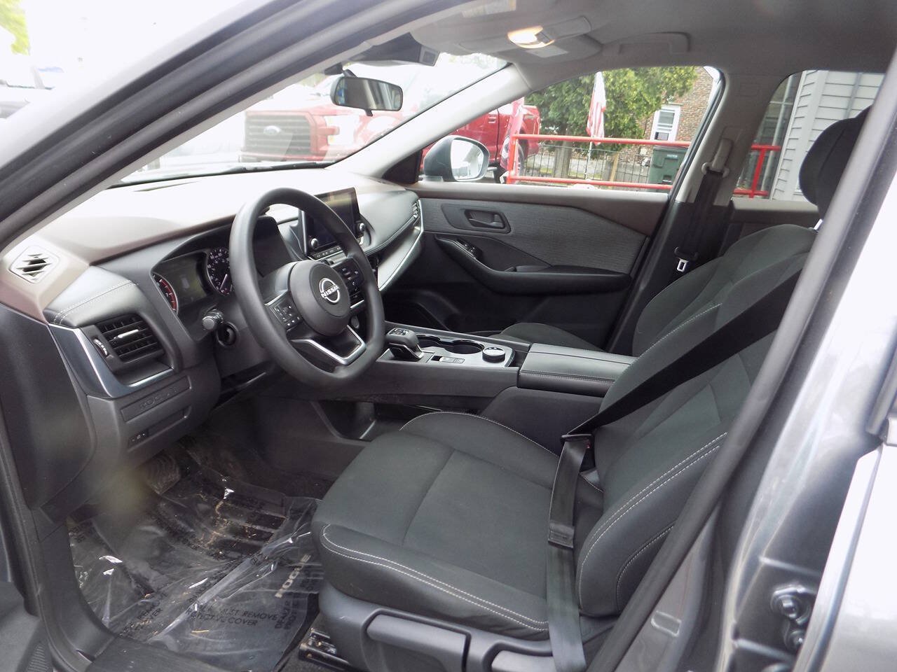 Used 2023 Nissan Rogue S AWD/4WD image 11