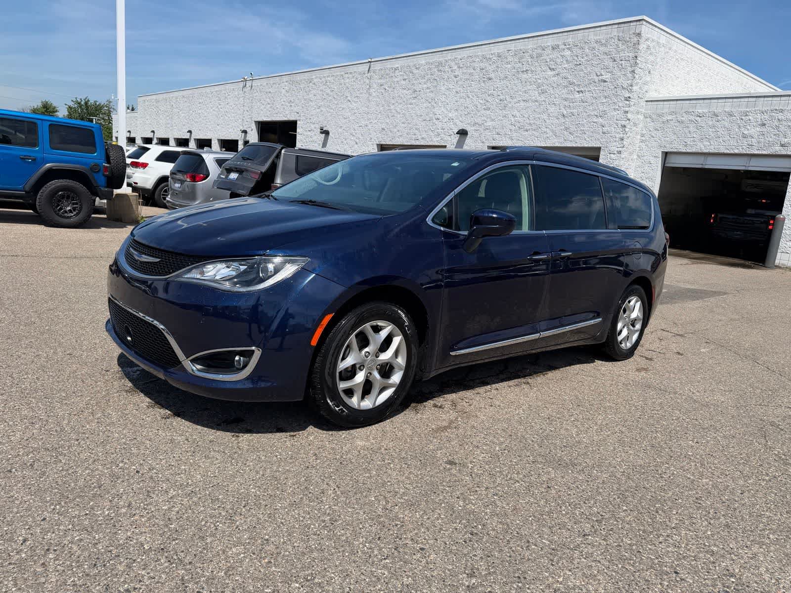 Certified 2019 Chrysler Pacifica Touring-L Plus w/ Advanced Safetytec Group