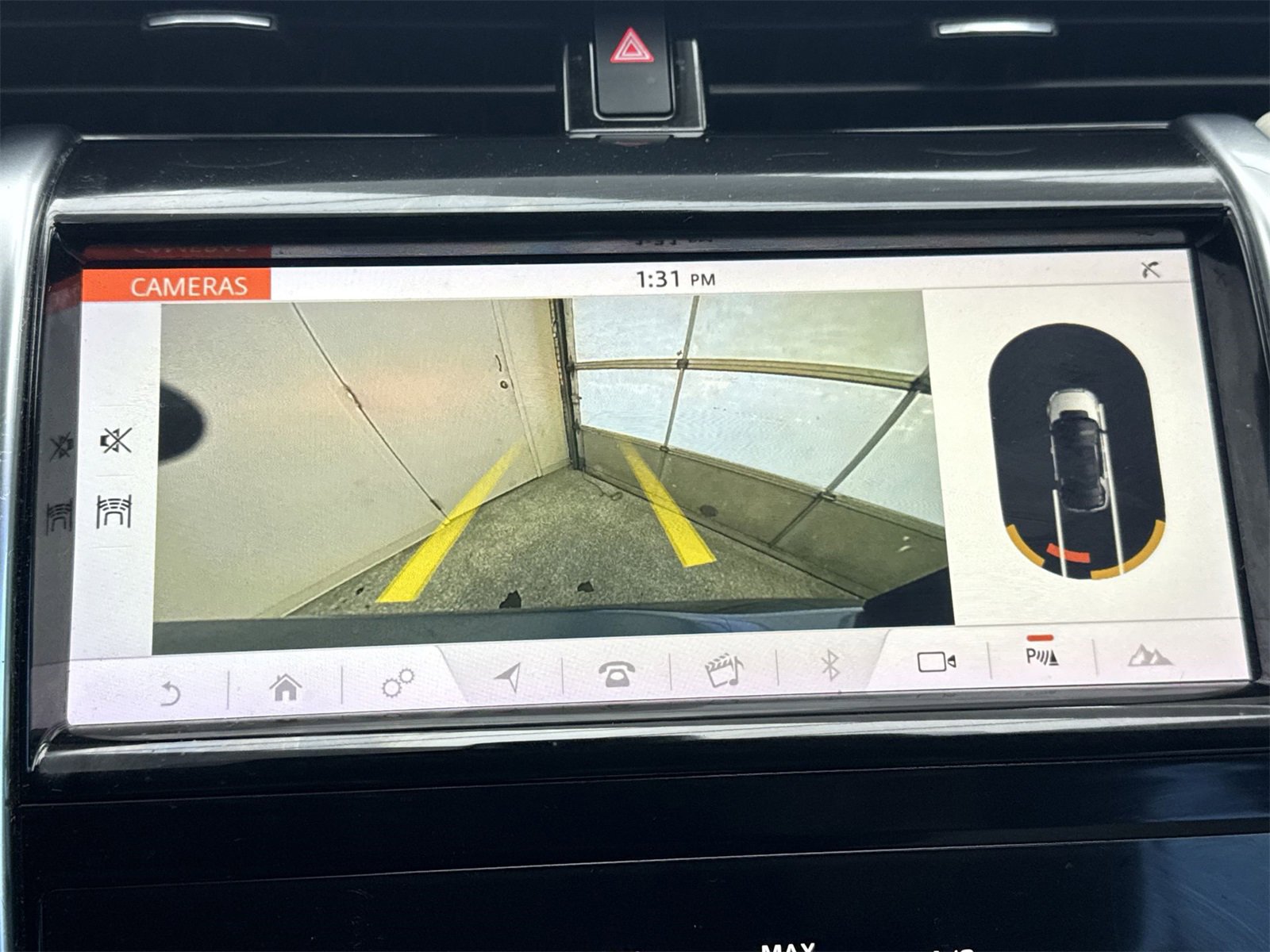 Used 2020 Land Rover Discovery Sport SE R-Dynamic image 23